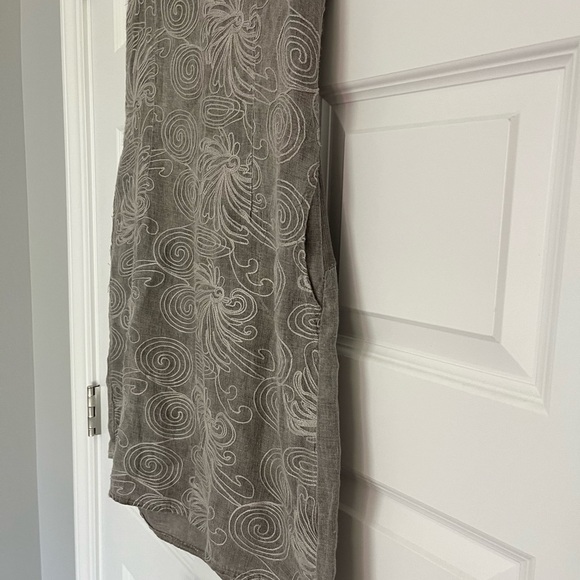 LINA TOMEI Made In Italy Linen Embroidered Shift Dress Cowl Neck Size small - Picture 3 of 6
